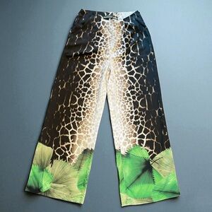 New! AGUA DE COCO Reptile Palm Print Pants Size 36 Brazil